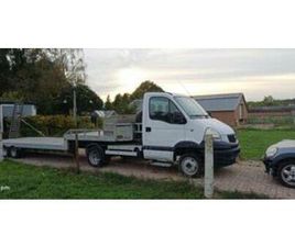 RENAULT MASCOTT RENAULT TRUCKS MASCOTT BE TREKKER MET OPLEGGER VELDHUIZEN — BESTELAUTO'S — MARKTPLAATS