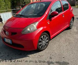 TOYOTA PORTE TOYOTA AYGO