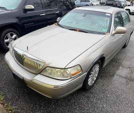USED 2003 LINCOLN TOWN CAR SIGNATURE