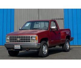 CHEVROLET C/K 1500 1990 CHEVROLET C/K 1500 ROUGE FONCÉ MANUEL CONDUITE À GAU...