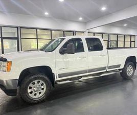 GMC SIERRA 3500 CREW CAB 2014 GMC SIERRA 3500 HD CREW CAB SLT PICKUP 4D 8 FT V8, TURBO DIESEL,