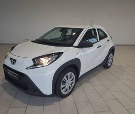TOYOTA AYGO X 1.0 VVT-I 72 ACTIVE BUSINESS