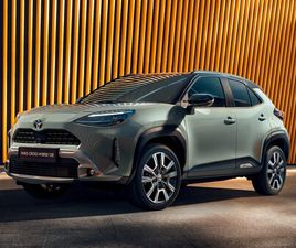 TOYOTA YARIS CROSS 1.5 HYBRID 130 AWD-I INTENSE PLUS