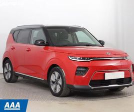 KIA E-SOUL KIA E-SOUL 64 KWH, AUTOMAT, SERV.KNIHA