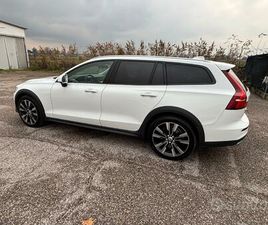 VOLVO V60 CROSS COUNTRY VOLVO V60 CROSS COUNTRY