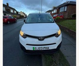TOYOTA PROACE CITY 2023 TOYOTA PROACE CITY 50KWH ICON LONG PANEL VAN AUTO LWB (7KW OBC) – 136PS MILEAGE: 19,274 | FULL SERVICE HISTORY | EXCELLENT CONDITION