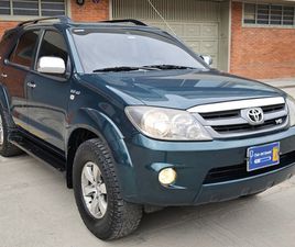 TOYOTA FORTUNER 4.0 SR5 GASOLINA GAS
