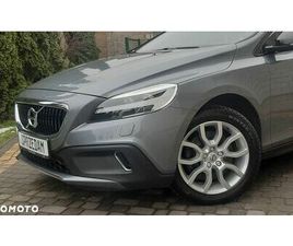 VOLVO V40 CROSS COUNTRY T3 VOLVO V40 CROSS COUNTRY T3