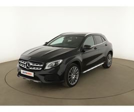 MERCEDES-BENZ GLA 200 STARLIGHT EDITION 7G-DCT