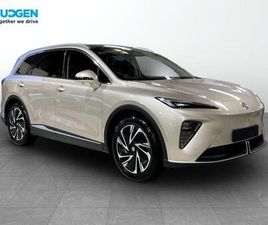 77KWH TROPHY LONG RANGE AUTO 5DR