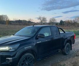 TOYOTA HILUX DOUBLE CABINE TOYOTA HILUX INVINCIBLE 2.8L