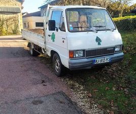 PETIT UTILITAIRE PLATEAU MAZDA E1600 BONGO