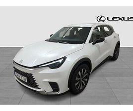 LEXUS LBX ELEGANT FWD V-HJUL