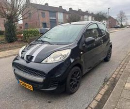 PEUGEOT 107 PEUGEOT 107 1.0 12V 3DR 2011 ZWART APK 12-26 SPORTVELGEN — PEUGEOT — MARKTPLAATS