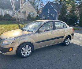 KIA RIO KIA RIO 35K MILES ELDERLY OWNED