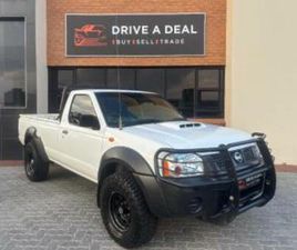 NISSAN NP300 2.5TDI 4X4 MID