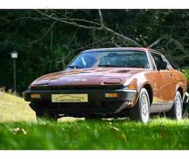 TRIUMPH TR8