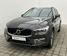 VOLVO XC60 2.0 B4 4X4 MOMENTUM PRO