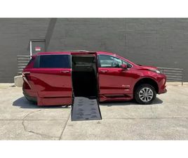 TOYOTA SIENNA FOURGONNETTE MOBILITÉ TOYOTA SIENNA