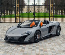 MCLAREN 675LT LT SPIDER *TITANIUM SILVER*