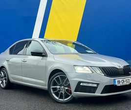 SKODA OCTAVIA SCOUT SKODA OCTAVIA VRS 2.0 TDI // VRS HEATED SPORT SEAT