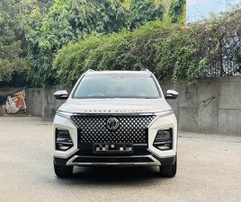 MG HECTOR PLUS