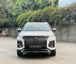MG HECTOR PLUS