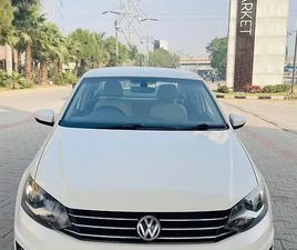VOLKSWAGEN VENTO