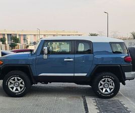 TOYOTA FJ CRUISER