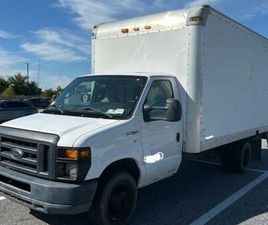FORD E350 2013 FORD E350 BOX TRUCK WITH LIFT GATE LOW MILES NO RUST