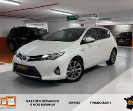 TOYOTA AURIS 1.8 HSD 136 CH 100 FULL-HYBRID DYNAMIC / CAMERA DE RECUL / RADAR AV & AR / SIEGES AV CHAUFFANTS