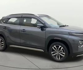 TOYOTA URBAN CRUISER