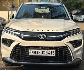 TOYOTA URBAN CRUISER