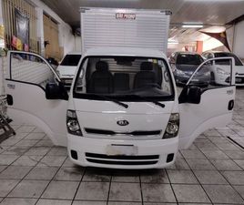 KIA BONGO BAÚ TURBO DIESEL ANO 2015 NOVO