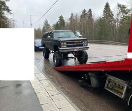 CHEVROLET SUBURBAN 5.7 V8 4WD HYDRA-MATIC