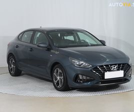 HYUNDAI I30 FASTBACK KOMFORT 1.5 T-GDI MHEV SERV.KNIHA, TEMPOMAT, PARK. SENZORY ZA 14 300 €