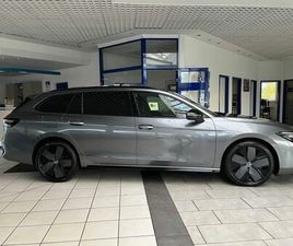 VOLKSWAGEN PASSAT VARIANT 2.0 TDI-4-MOTION R-LINE BLACK +++