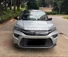 TOYOTA URBAN CRUISER