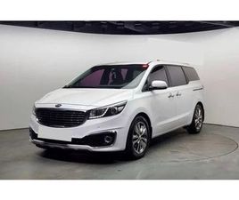 CARNIVAL 9-SEATER PRESTIGE