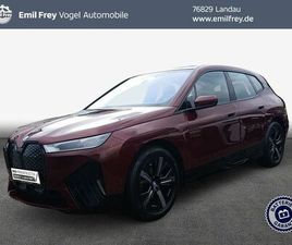 BMW IX XDRIVE 50 BMW IX XDRIVE50 HARMAN/KARDON* PANO* AHK*