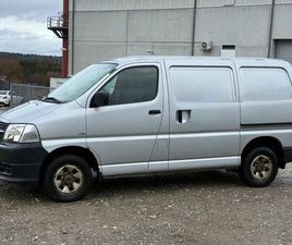 TOYOTA HIACE TOYOTA HIACE 2.5 D-4D 4WD *KLIMA*147.000 KM*3.SITZER*