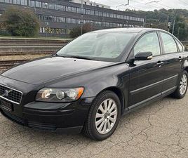 VOLVO S40 VOLVO S40 2.4 AUT. BENZIN 140 PS CANTON ARGOVIE - TUTTI.CH