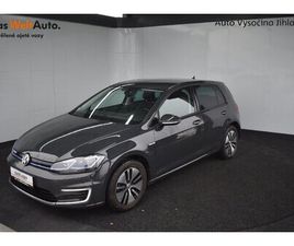 VOLKSWAGEN GOLF 100KW, LED, VYHŘÍVANÉ ČELNÍ OKNO