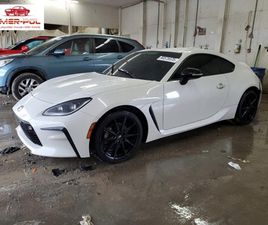 TOYOTA GR86 TOYOTA GR86 PREMIUM, 2,4L, OD UBEZPIECZALNI 2.4 BENZYNA 228KM