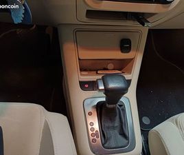 VOLKSWAGEN GOLF VENDS VOITURE GOLF6 PLUS CARA TRÈS BON ÉTAT ENTIÈREMENT RIVIÈRE PNEU NEUF BEAUCOUP OPTIONS TRANQUILLE POUR ANNEE POUR LA PROCHAINE RÉVISION