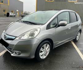 HONDA JAZZ 1.3 I-VTEC 88 HYBRID LUXURY