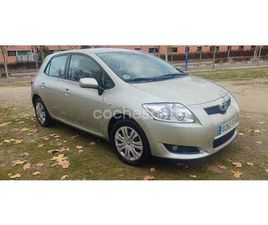 TOYOTA AURIS TOYOTA AURIS