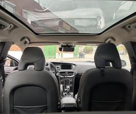 VOLVO V40 CROSS COUNTRY D3 VOLVO V40 CROSS COUNTRY 2.0 D3 MOMENTUM AUTO