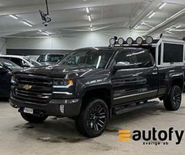 CHEVROLET SILVERADO 1500 CREW CAB CHEVROLET SILVERADO 1500 CREW CAB 5.3 V8 4WD SKÅP MOMS SE UTR!