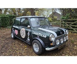 AUSTIN MINI 1979 AUSTIN MINI VERT FONCÉ MANUEL, 4 VITESSES CONDUITE À...